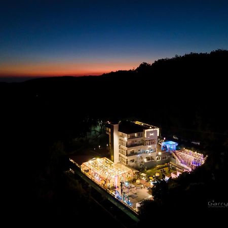 Hotel Rajpur Heights Dehradun Eksteriør bilde