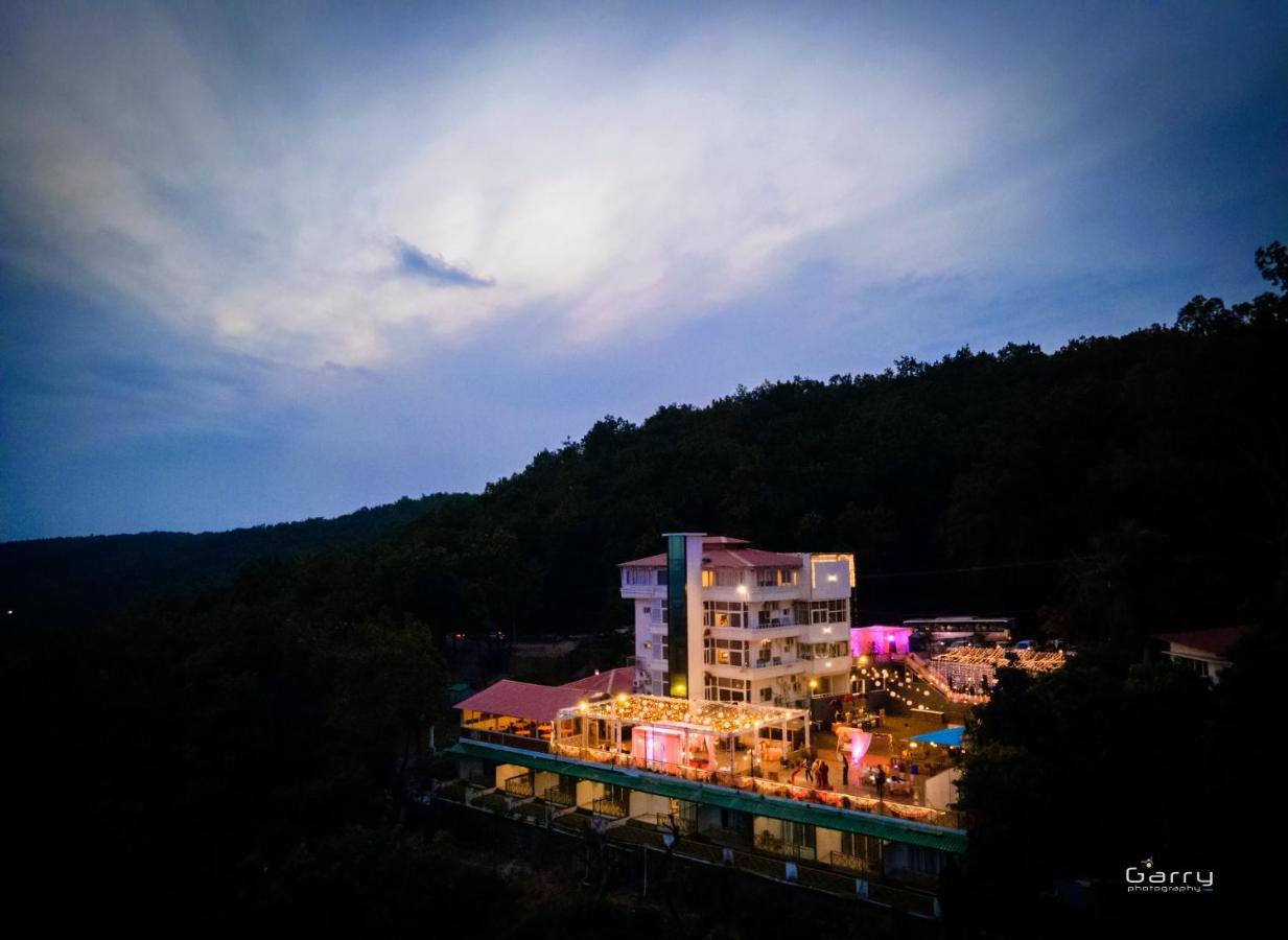 Hotel Rajpur Heights Dehradun Eksteriør bilde