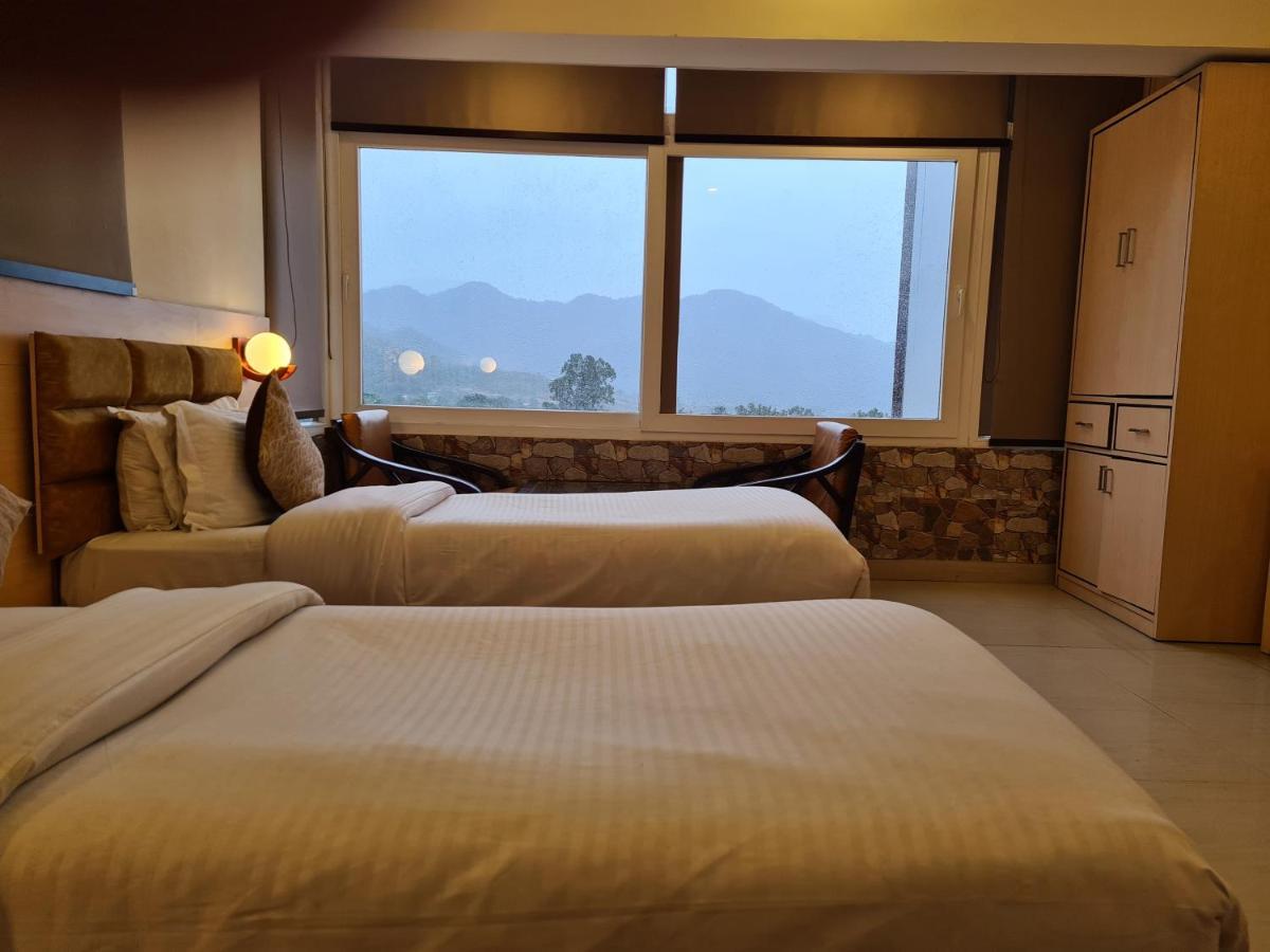 Hotel Rajpur Heights Dehradun Eksteriør bilde