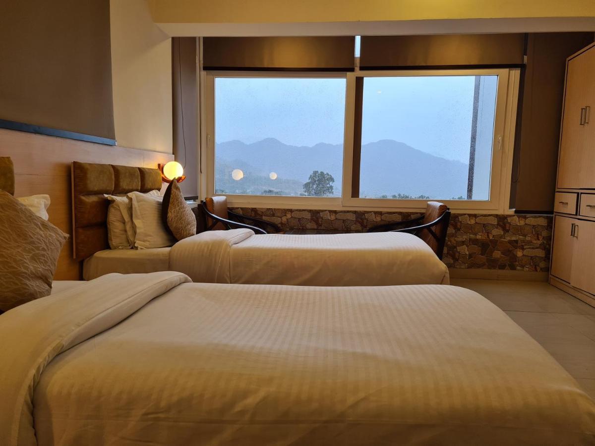 Hotel Rajpur Heights Dehradun Eksteriør bilde