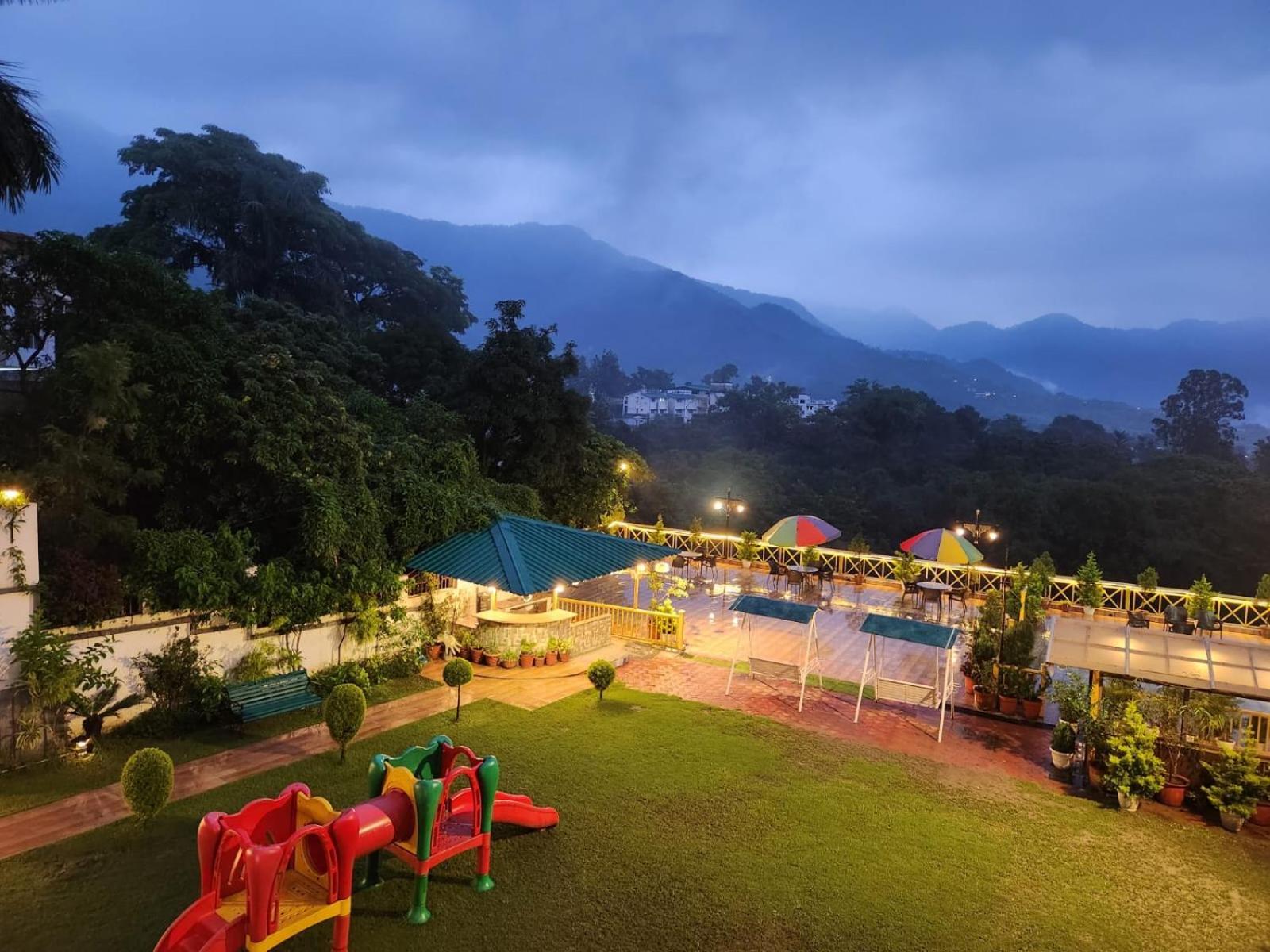 Hotel Rajpur Heights Dehradun Eksteriør bilde